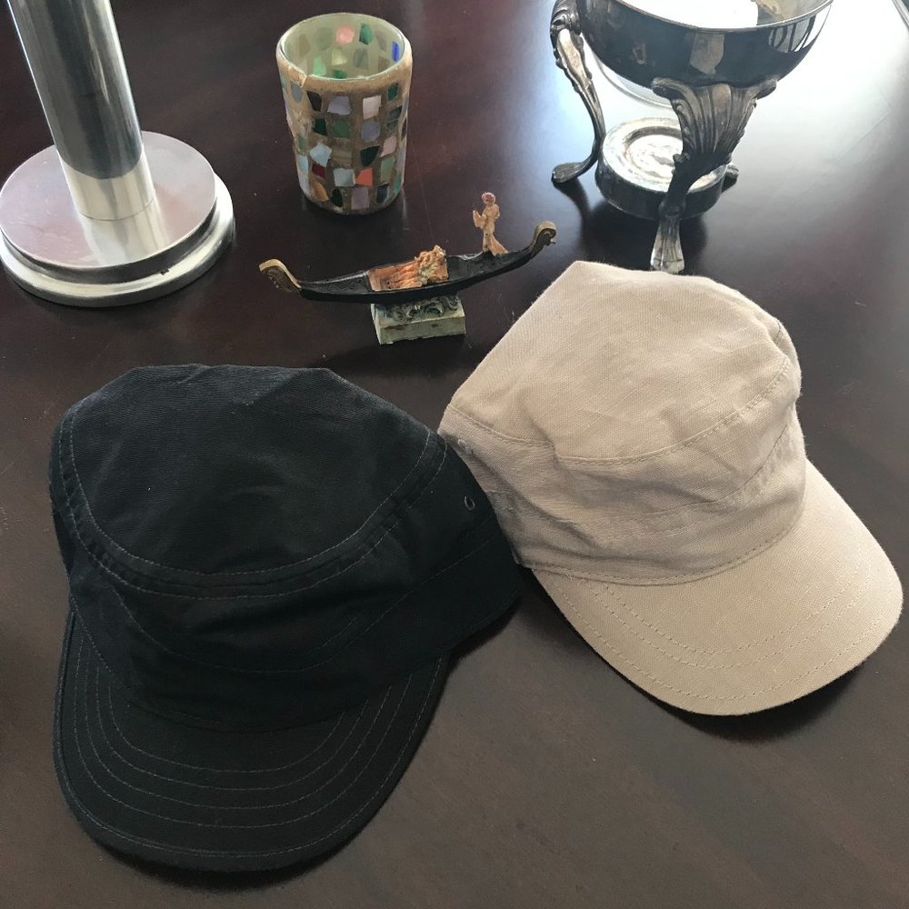 2 - Painter's Hats - Size L -  Banana Republc